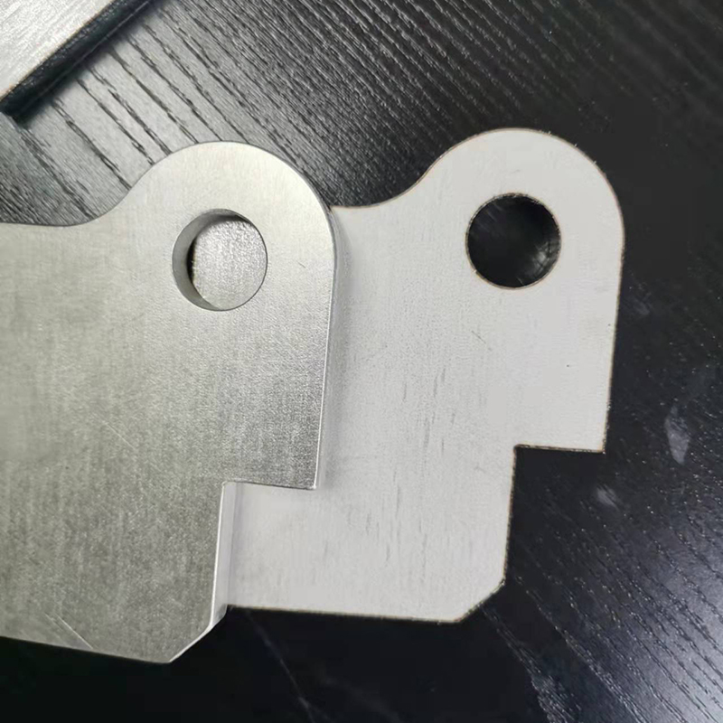磁性重炉卸下和毛刺机器